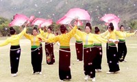 Vietnam reconoce rito “Kin pang Then” y danza “xòe” como patrimonios culturales intangibles