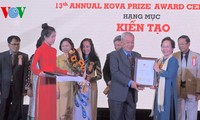 Entregan Premio KOVA a destacados investigadores   