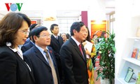 Inaugurada exhibición “Partido Comunista de Vietnam – A lo largo de la historia de los Congresos”