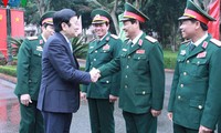 Presidente vietnamita felicita a combatientes y pobladores de Ha Tinh por el Tet