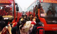 Hanoi ofrece viajes de transporte gratuitos para trabajadores de vuelta a tierra natal 
