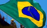 Moody’s baja la calificación crediticia de Brasil al nivel nulo
