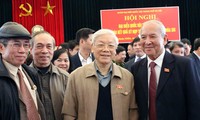 Mantiene líder partidista vietnamita contacto con electorado capitalino