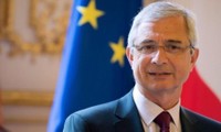 Presidente parlamentario francés inicia visita a Vietnam