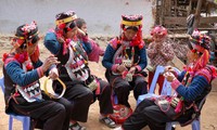 Los Ha Nhi en la comunidad étnica de Vietnam