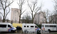 Terroristas involucrados en atentados de Bruselas intentaban atacar París