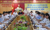 Vietnam continúa superando consecuencias de muerte de peces en costas centrales