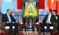Autoridades vietnamitas debaten sobre cambio climático con dirigente de la ONU