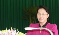 Presidenta del Parlamento vietnamita responde dudas de votantes de Can Tho
