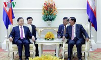 Vietnam y Camboya acordados en robustecer cooperación en protección de seguridad