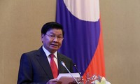 En Vietnam primer ministro laosiano