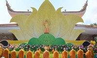 Conmemoran en Vietnam aniversario 2560 del nacimiento e iluminación de Buda