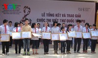 Entregan premios del Concurso juvenil de composiciones epistolares en Vietnam