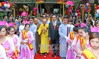 Presidente de Vietnam destaca papel de creyentes religiosos en reforzamiento de unidad nacional