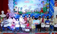 Hanoi celebra vibrantes actividades en respuesta al Día Internacional del Niño