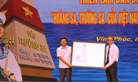 Exposición fotográfica reafirma soberanía vietnamita sobre Hoang Sa y Truong Sa 