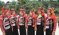 Particularidad de la vestimenta tradicional de la etnia Ha Nhi