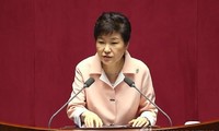 Presidenta surcoreana solicita apoyo del nuevo Parlamento para presionar a Corea del Norte