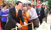 Presidente vietnamita se reúne con dignatarios budistas de Camboya 
