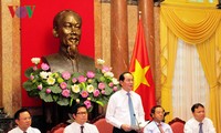 Presidente de Vietnam pide preparación del empresariado nacional para integración mundial
