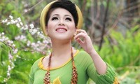 Anh Tho, voz de la música revolucionaria vietnamita