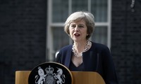 Nueva primera ministra del Reino Unido anuncia formación de su gobierno