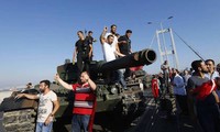 Fracasa intento de golpe de Estado en Turquía
