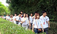 Jóvenes vietnamitas en ultramar visitan Thua Thien-Hue