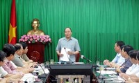 Primer ministro orienta a Nam Dinh recuperar producción tras azote del huracán número 1