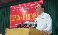 Encuentro con electores vietnamitas interesados en el manejo del gobierno
