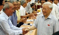Máximo líder político de Vietnam contacta con electores capitalinos