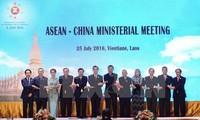 China y Asean reafirmaron la postura de resolver conflictos en el mar mediante el diálogo