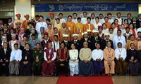 Inauguración de conferencia de paz en Myanmar
