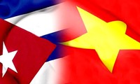 Dirigentes cubanos felicitan a sus homólogos vietnamitas en ocasión de la Fiesta nacional