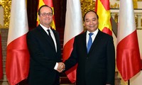 Primer ministro vietnamita recibe al presidente francés