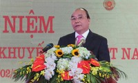 Vietnam aboga por construir sociedad de estudio y fomentar el talento 