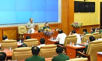 Premier vietnamita urge a dominar tecnologías militares para salvaguardar el país 