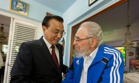 Fidel Castro aparece últimamente más a menudo en público 