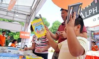 Feria del Libro de Hanoi 2016: numerosos espacios para la familia