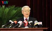 Vietnam decidido a fomentar el crecimiento económico y reforzamiento del Partido