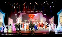 Realizan programa artístico para saludar 62 años del Día de la Liberación de Hanoi