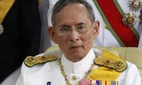 Fallece el rey de Tailandia, monarca con más tiempo en trono
