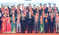 Honran a la clase campesina de Vietnam