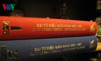Publican cuarto volumen del Gran Diccionario checo-vietnamita 