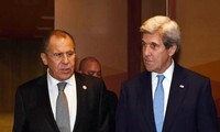 Jefes de diplomacia de Estados Unidos y Rusia abordan temas primordiales en Cumbre APEC 2016