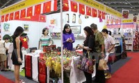 Vietnam asiste a Feria caritativa internacional en Indonesia