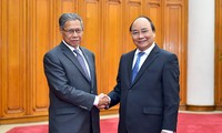 Vietnam y Malasia por elevar valor de intercambio comercial a 15 mil millones de dólares 