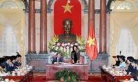 Vicepresidenta de Vietnam honra logros de científicos jóvenes