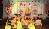 Budistas vietnamitas en República Checa dan bienvenida a la primavera