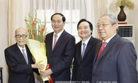 Presidente vietnamita visitan a intelectuales sobresalientes de la capital Hanoi